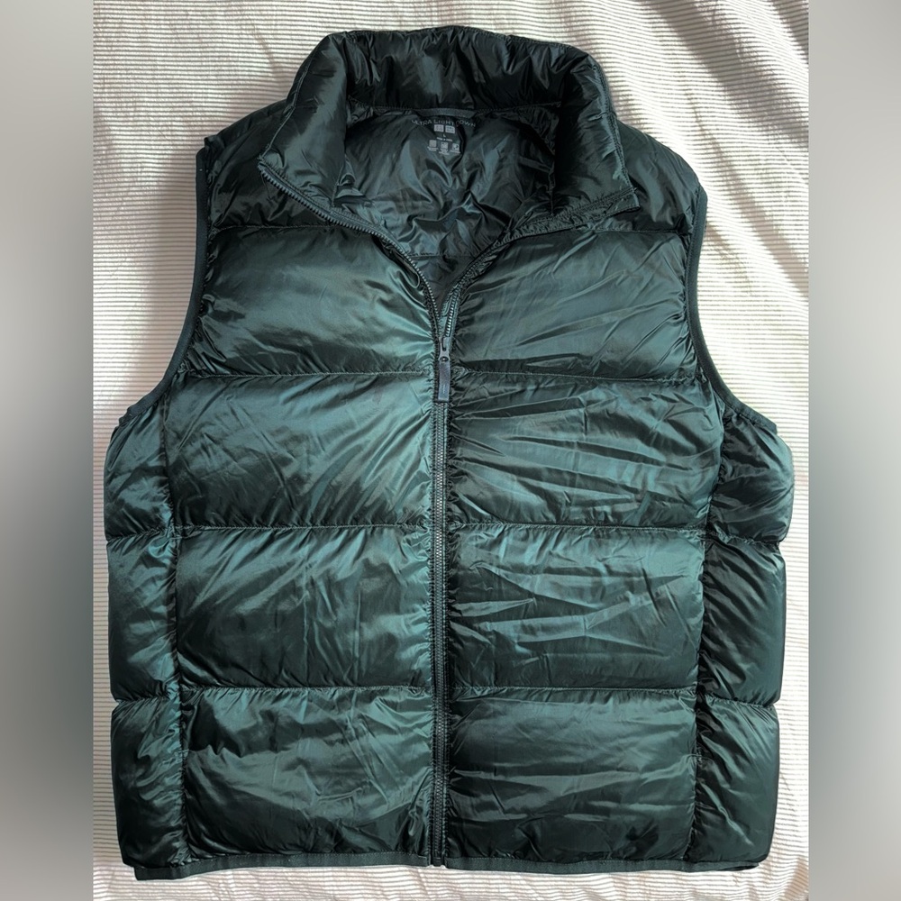 UNIQLO Green Ultra Light Down Vest L Large